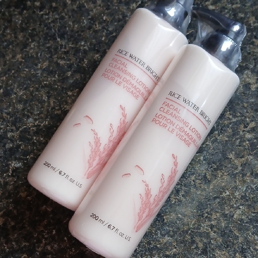 CLEAROUT‼️The Face Shop Rice Water Bright Cleansing Lotion